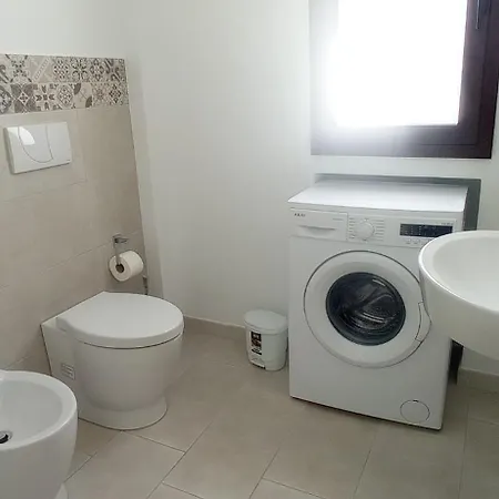 Bilocale A 2 Passi Dal Mare Di Montalbano Ferienhaus