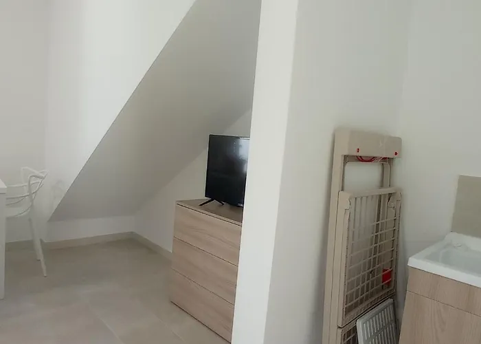 Bilocale A 2 Passi Dal Mare Di Montalbano Ferienhaus