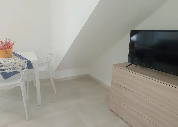Bilocale A 2 Passi Dal Mare Di Montalbano *