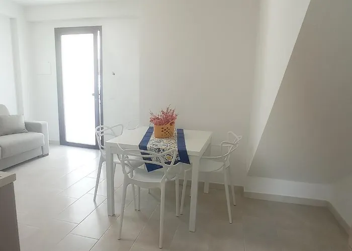 Ferienhaus Bilocale A 2 Passi Dal Mare Di Montalbano *